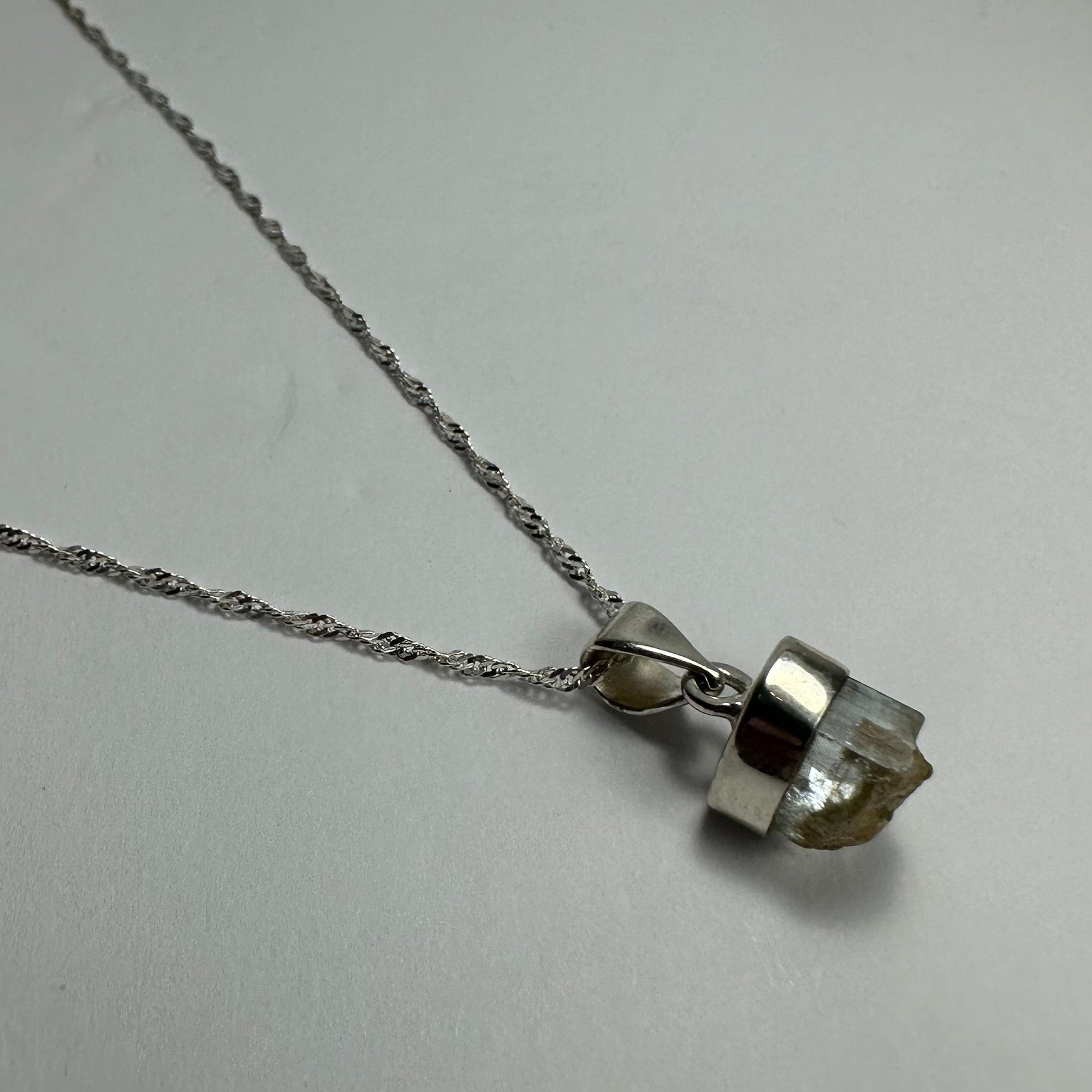 Natural Aquamarine Beryl Pendnat