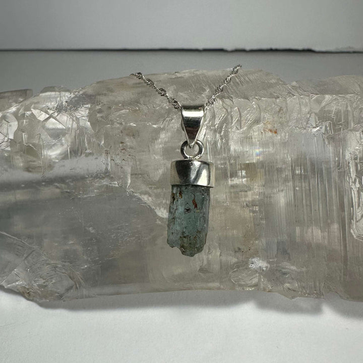 Natural Aquamarine Beryl Pendnat