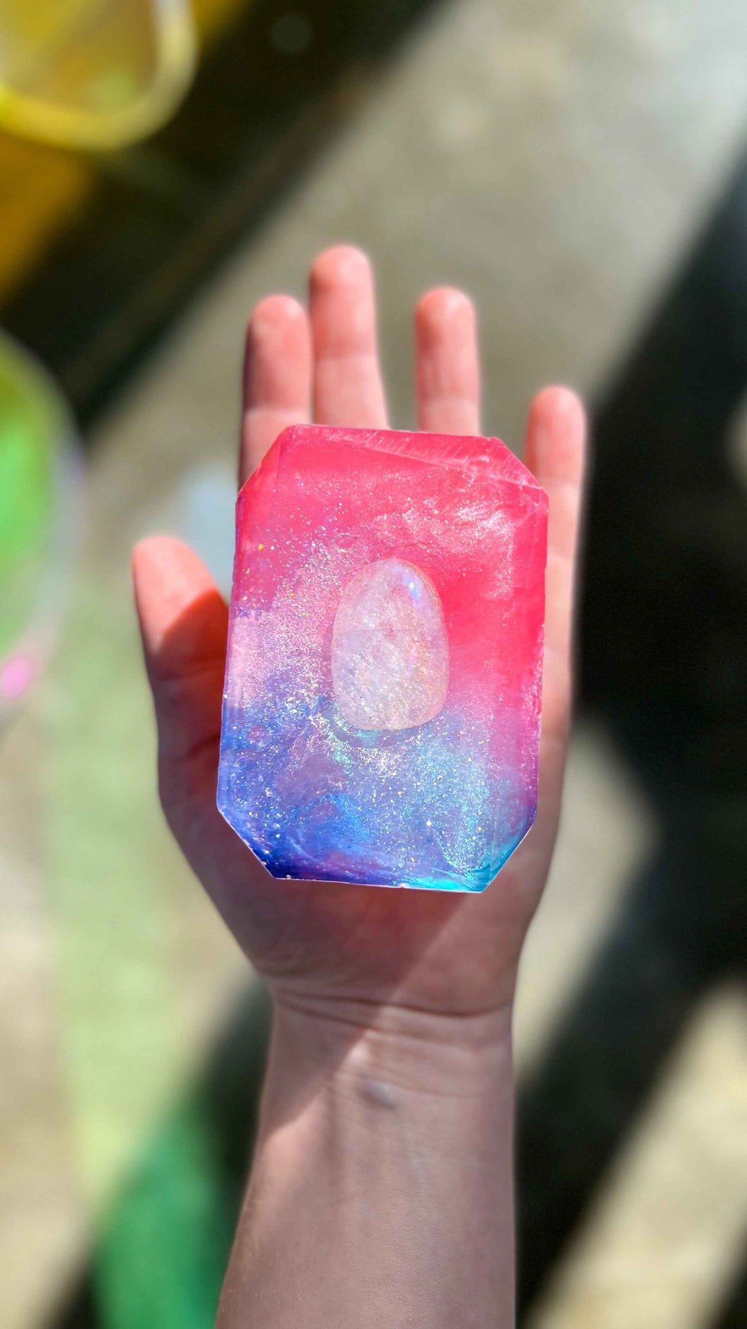 Moment of gratitude – Crystal-infused bar soap