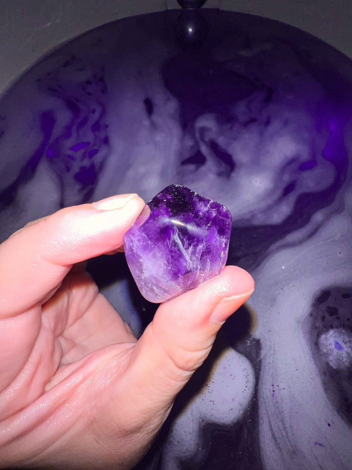 Psychic protector – Crystal-infused bath bomb