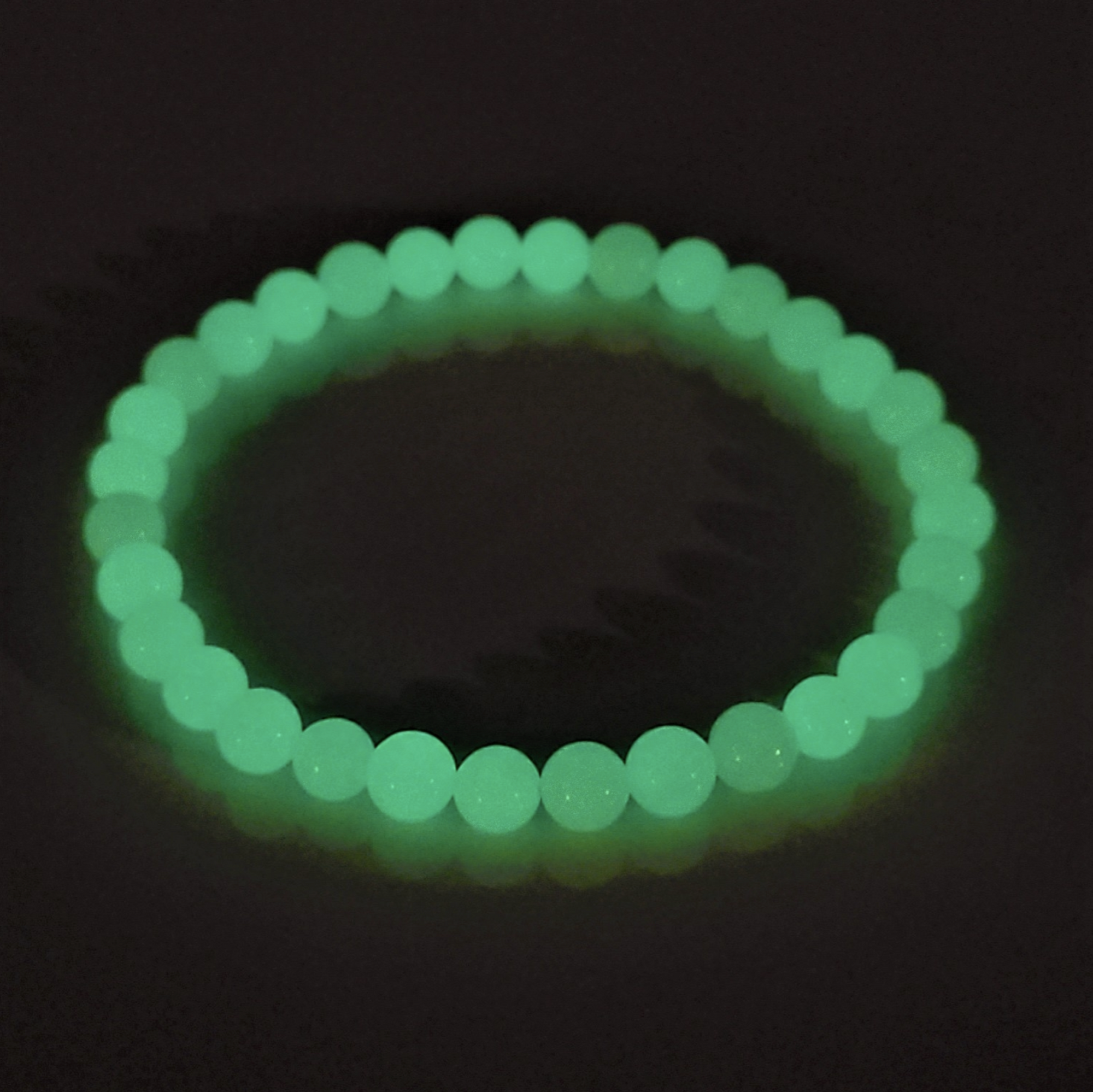 Glow in the dark stackable bracelet, luminous beads.