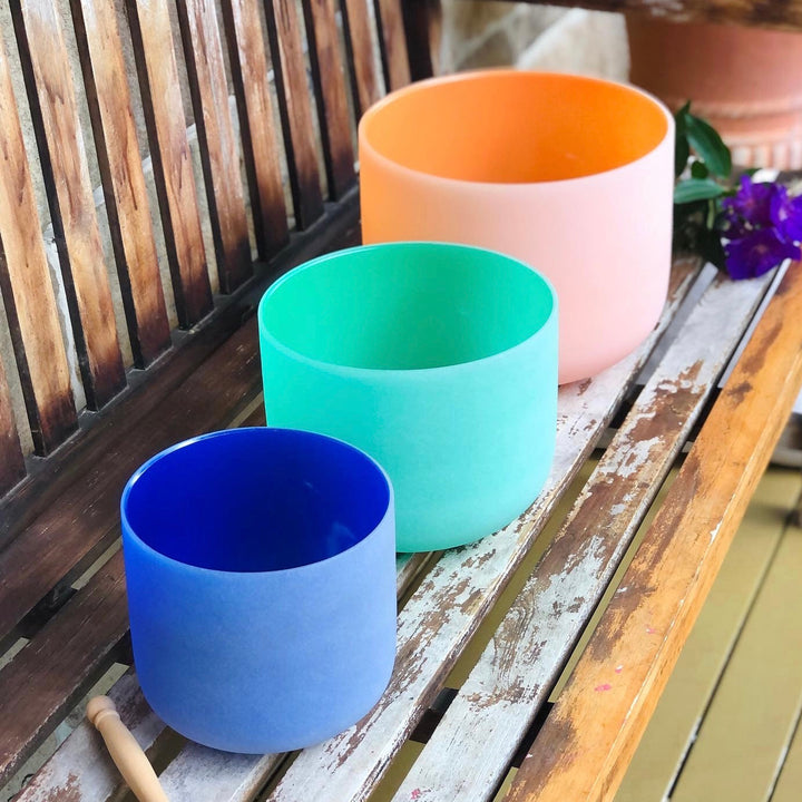 Set of 3 Rainbow Color Sound Therapy Bowls in Beige Carry-On Case