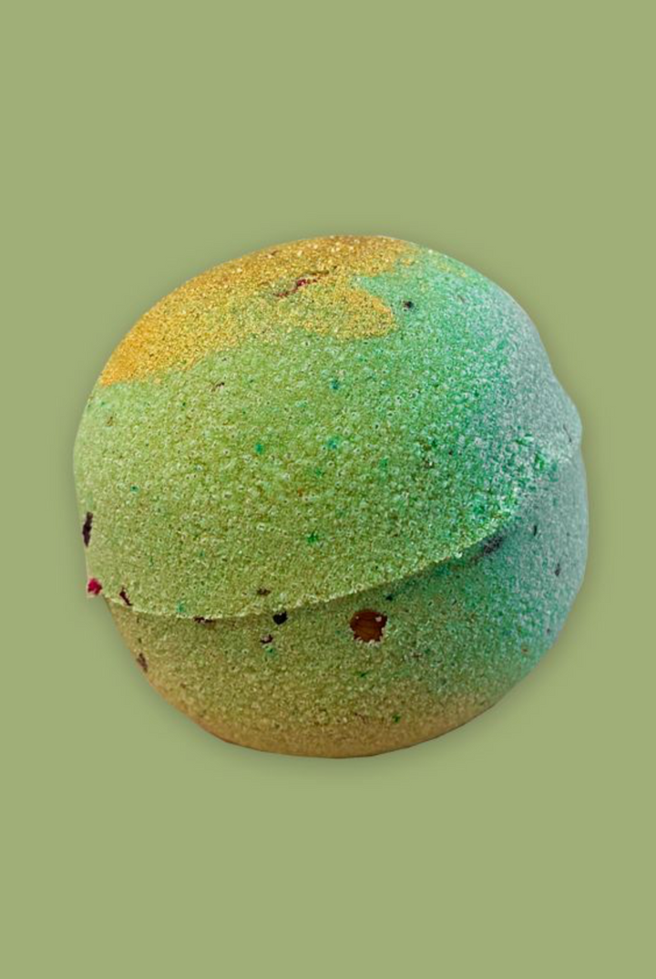 Spellbound – Crystal-infused bath bomb