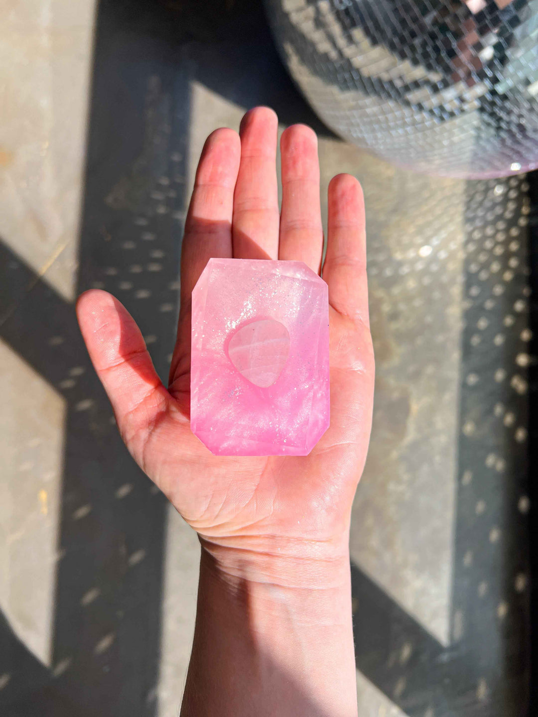 Wild roses – Crystal-infused bar soap