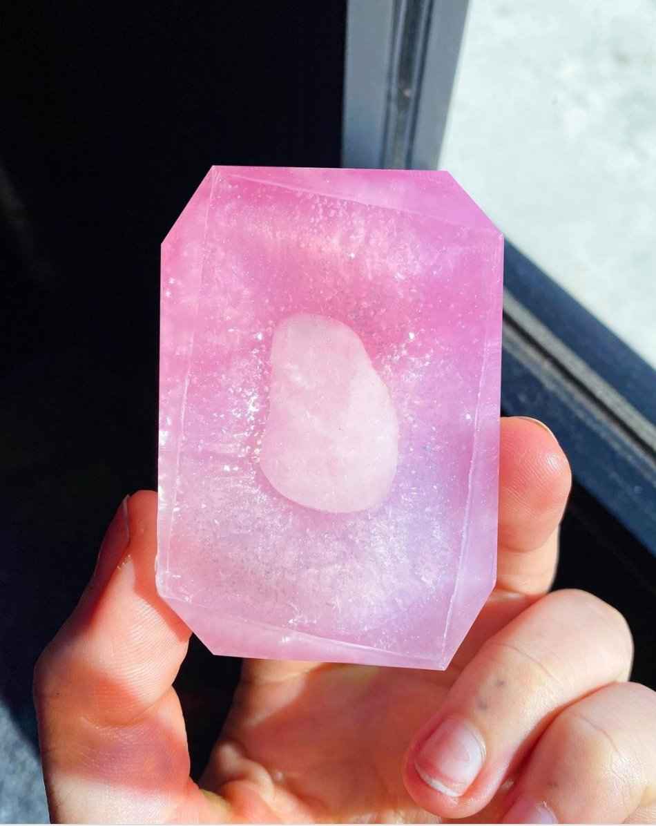 Wild roses – Crystal-infused bar soap