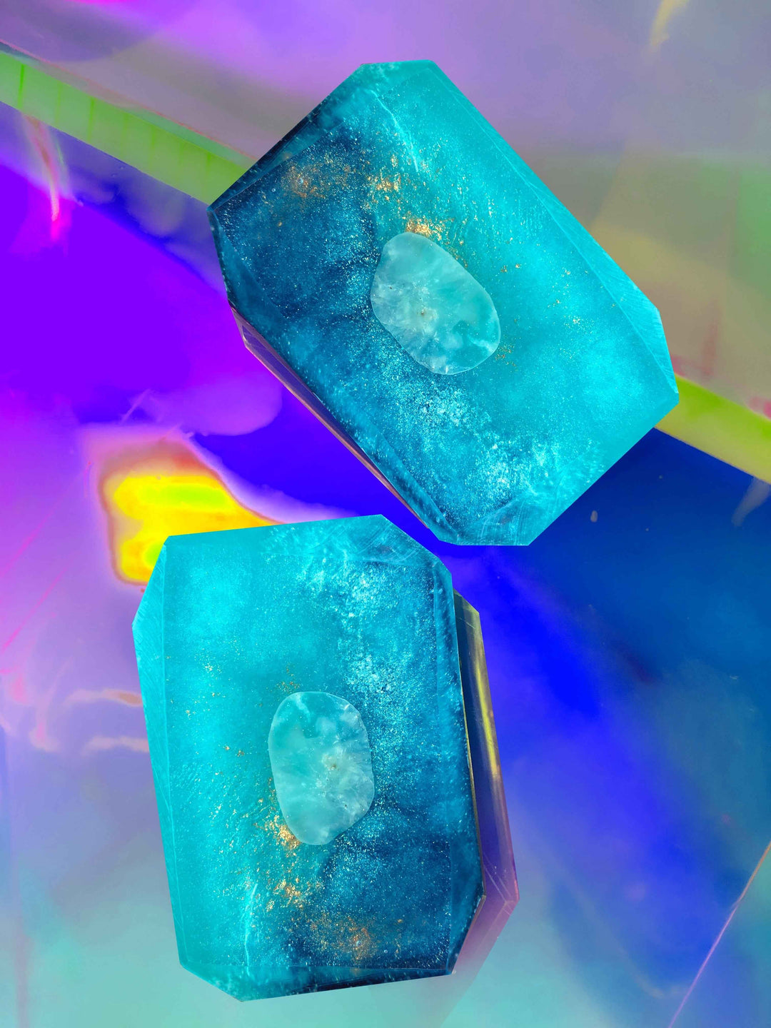 Deep within – Crystal-infused bar soap