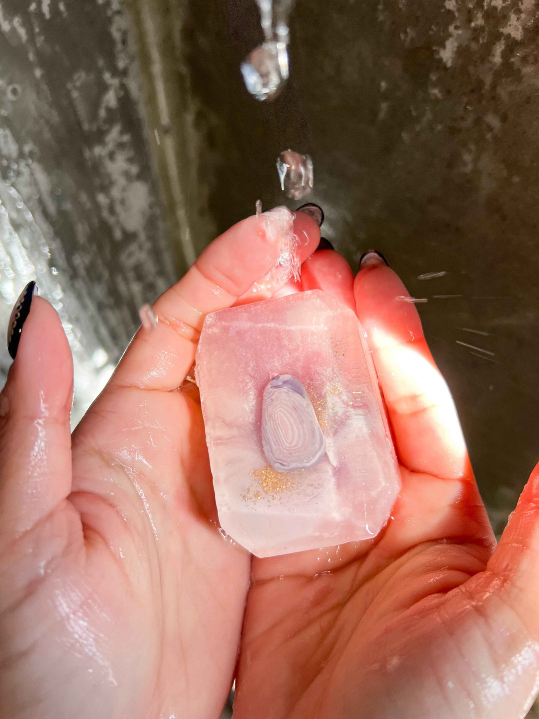 Decisive pleasure – Crystal-infused bar soap