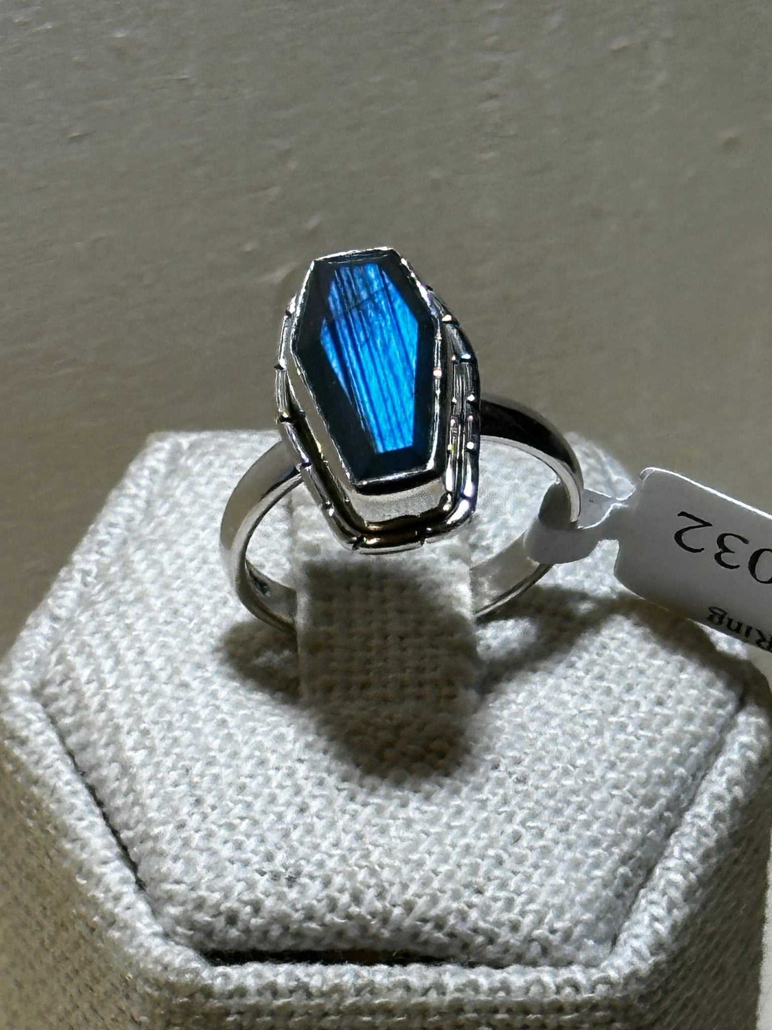 Labradorite Coffin Ring 6 (03.8032) - Sacred Crystals Rings