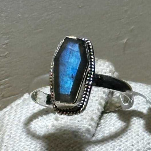 Labradorite Coffin Ring 9 (03.8032) - Sacred Crystals Rings