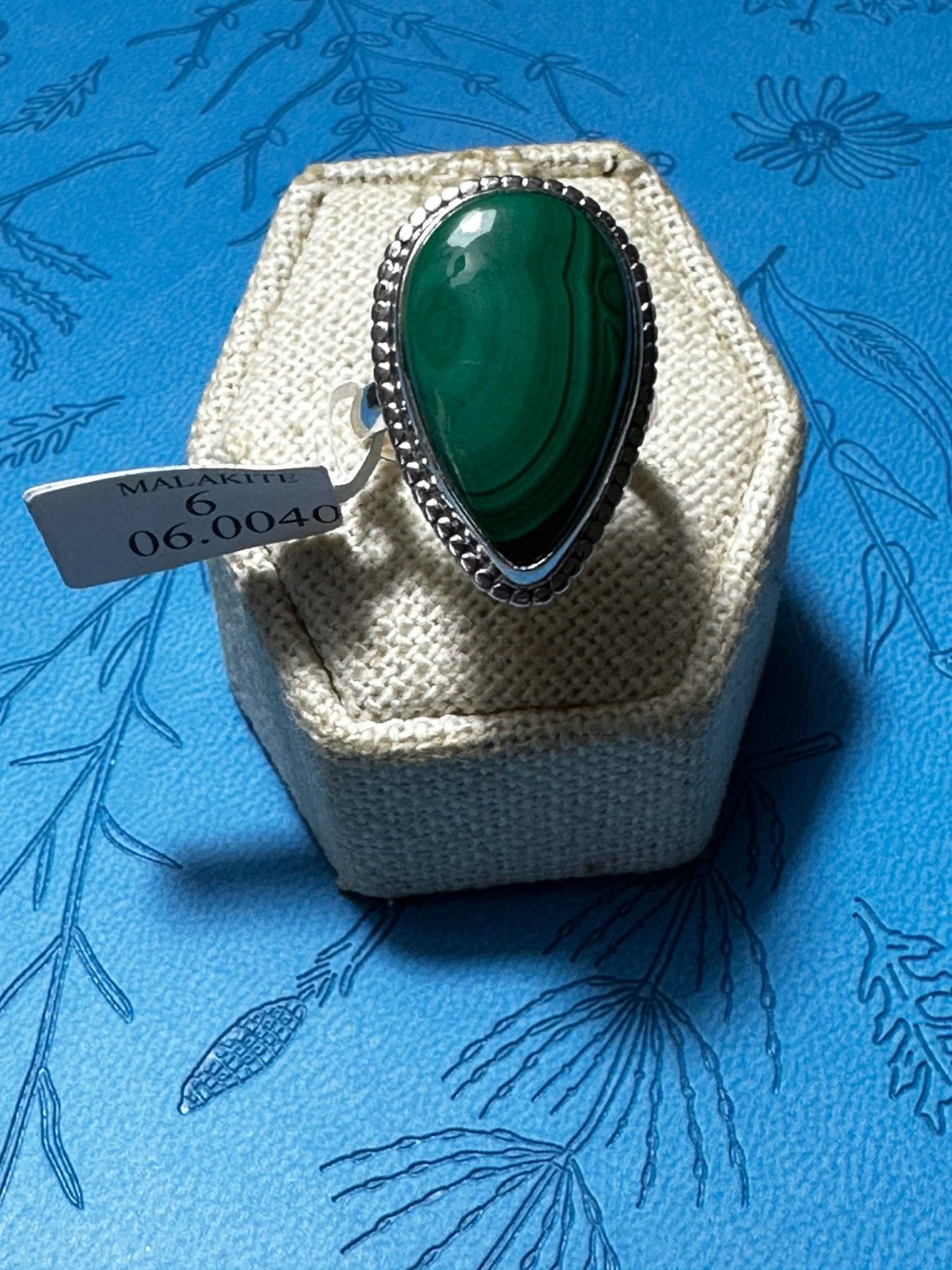 Malachite Ring 06.0040 - Sacred Crystals Rings