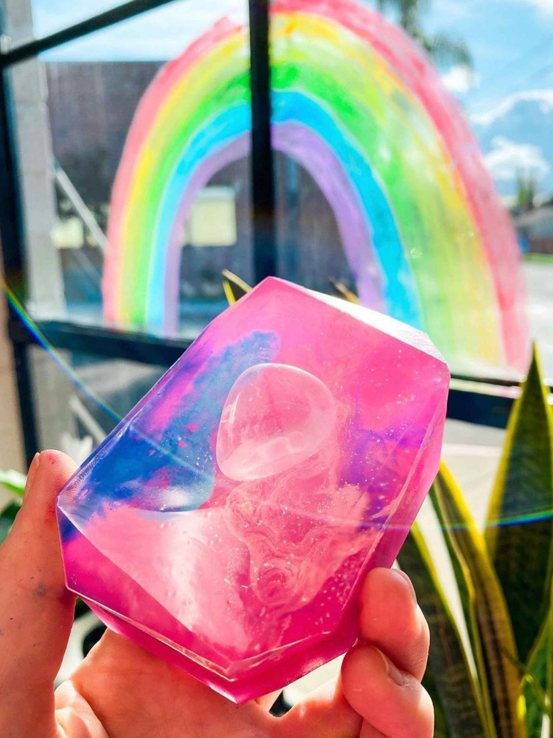Moment of gratitude – Crystal-infused bar soap