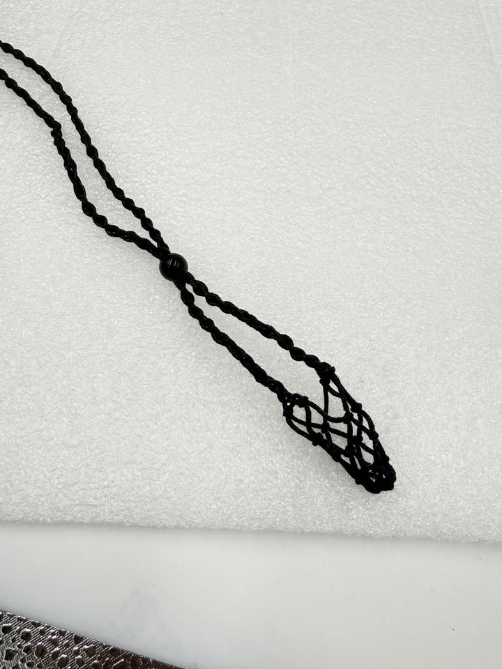 Black cord crystal net necklace