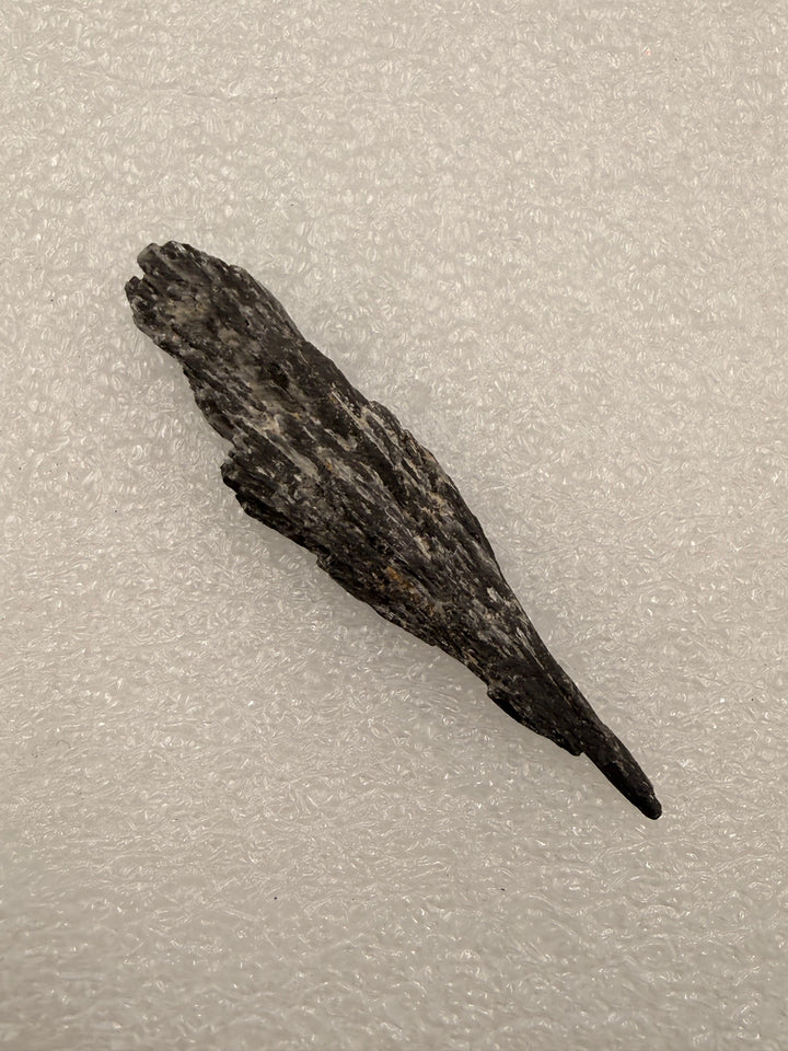 Black kyanite blade, single piece close-up