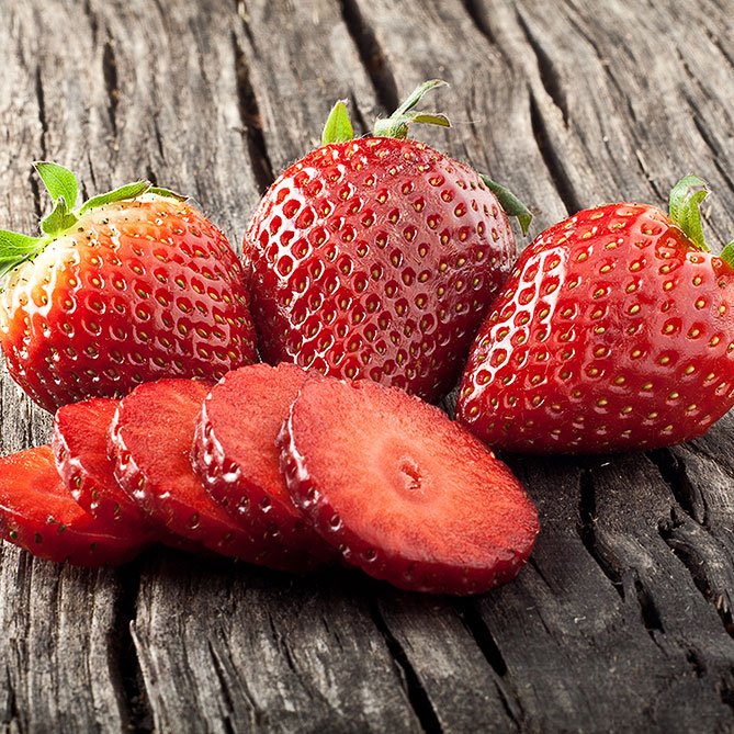 Strawberry Oil — Sun's Eye bottle