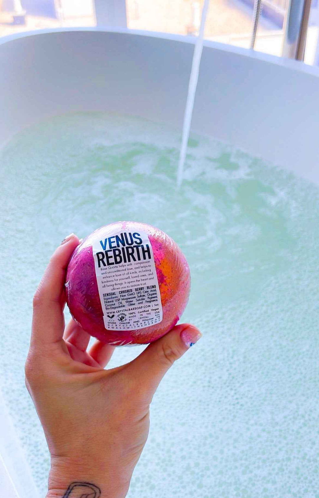 Venus rebirth – Crystal-infused bath bomb