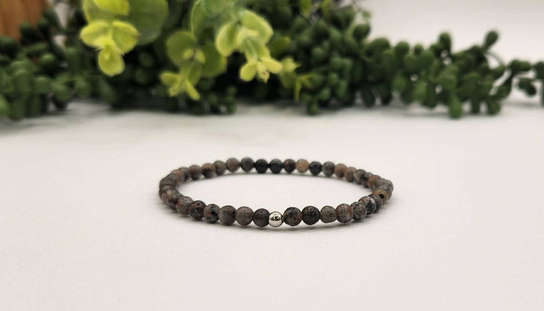 Yooperlite Round Bead Bracelet for Illumination &amp; Awakening