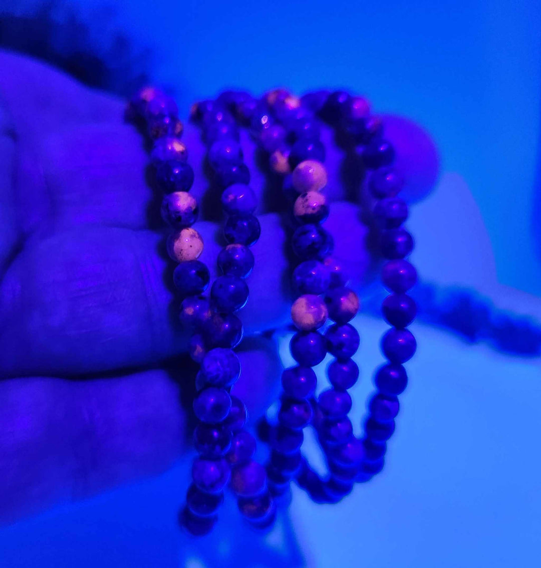 Yooperlite Round Bead Bracelet for Illumination &amp; Awakening