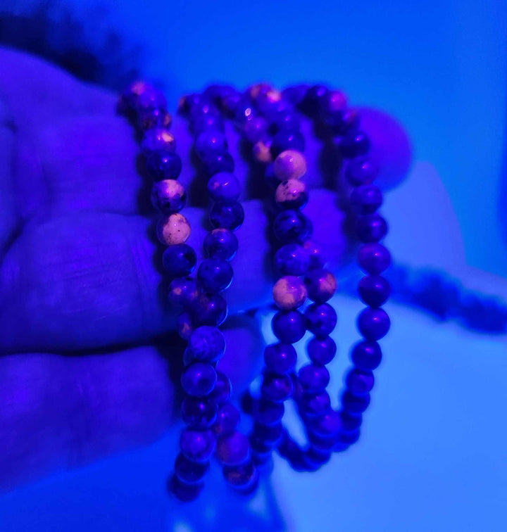 Yooperlite Round Bead Bracelet for Illumination &amp; Awakening
